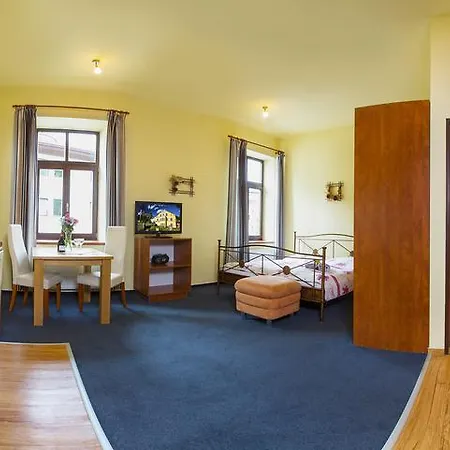 Apartment Yellow